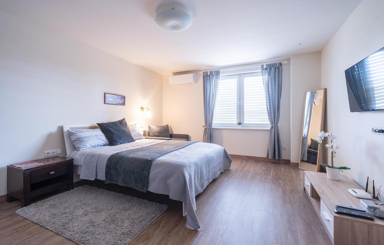 Gyneju Self Check-In Apartments Wilno Zewnętrze zdjęcie
